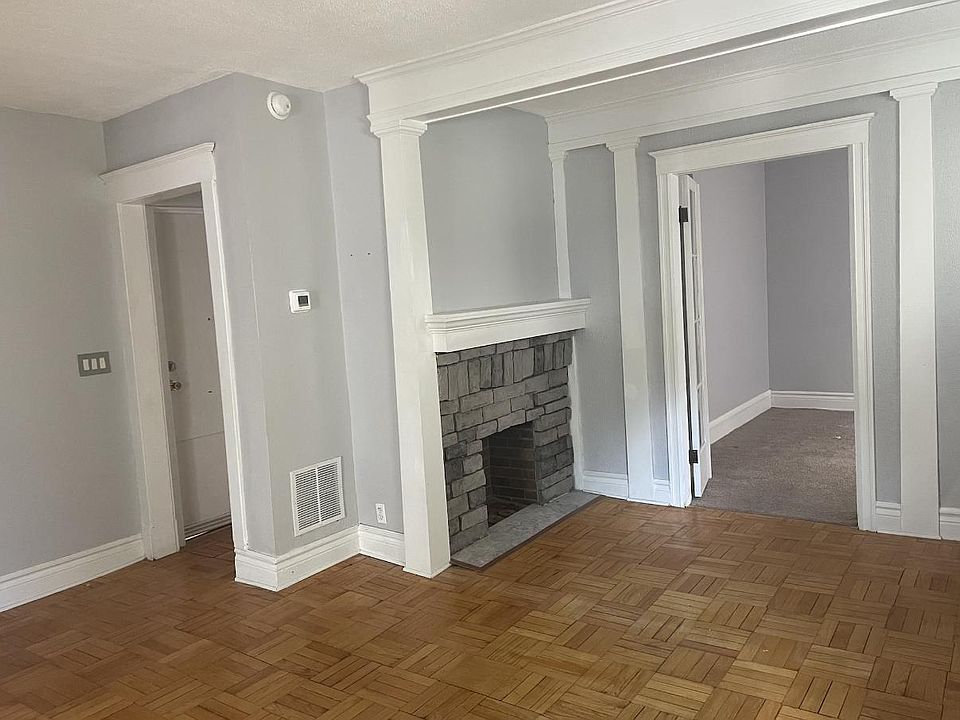 1st image of 239 Oxford Ave #1