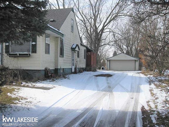 3rd image of 49433 North Ave