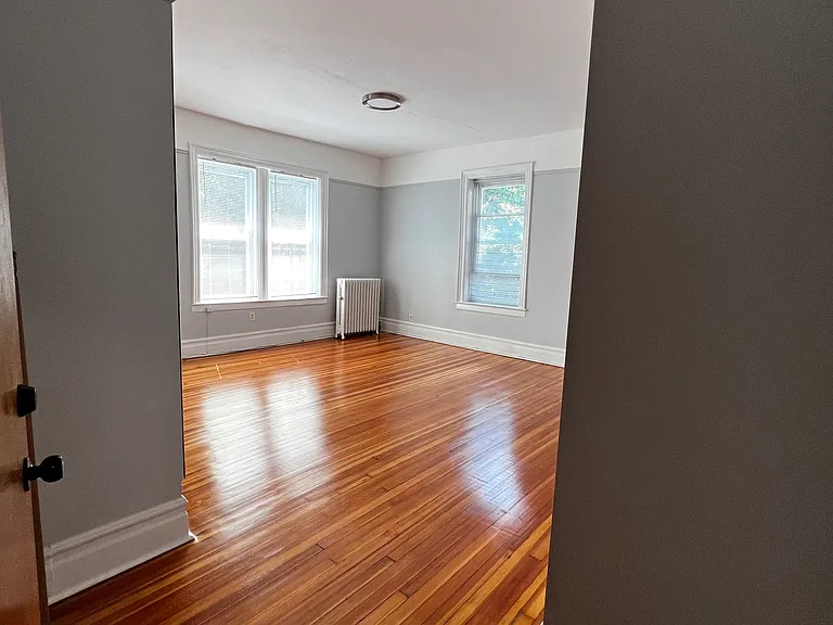 10 Arlington Ter #5 — Photo 1