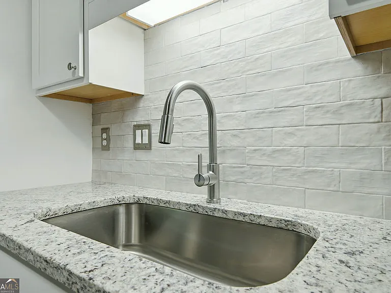 210 Meadow Run — Photo 10