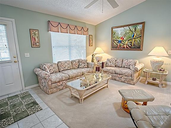 3rd image of 2752 Privada Dr