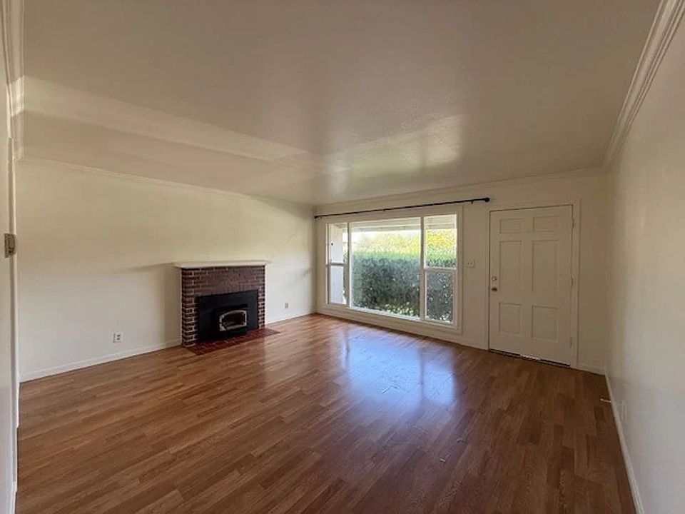 1st image of 2861 Cypress St