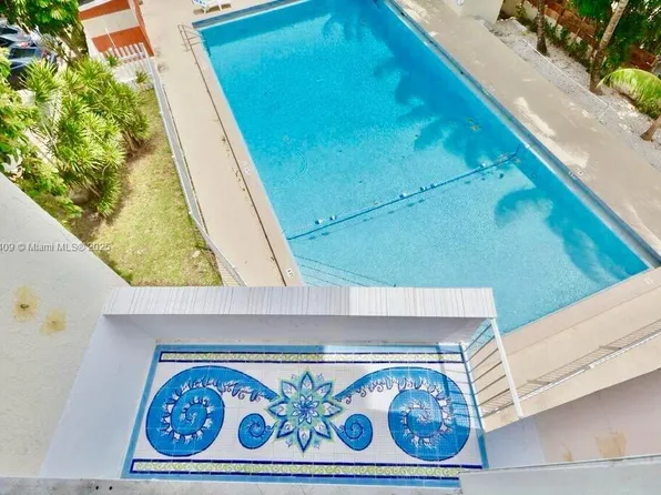 7801 NE 4th Ct APT 317, Miami, FL 33138