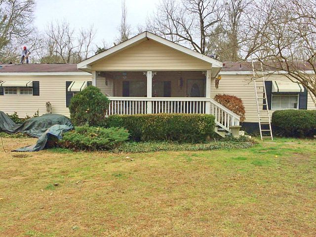 2nd image of 1060 Hunter Rd