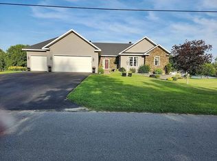 65 Brookview Dr, Waddington, NY 13694