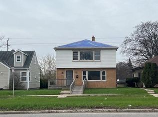 7213-7215 W Hampton Ave, Milwaukee, WI 53218