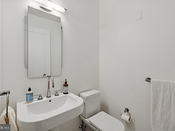 3rd image of 1414 S Penn Sq Unit 15H