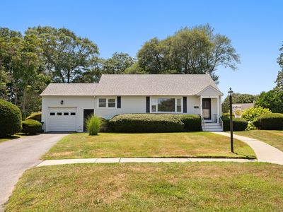 8 Sunset Drive, Waterford, CT, 06385