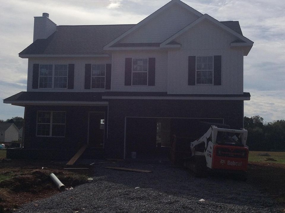 1st image of 650 Llewellyn Ln