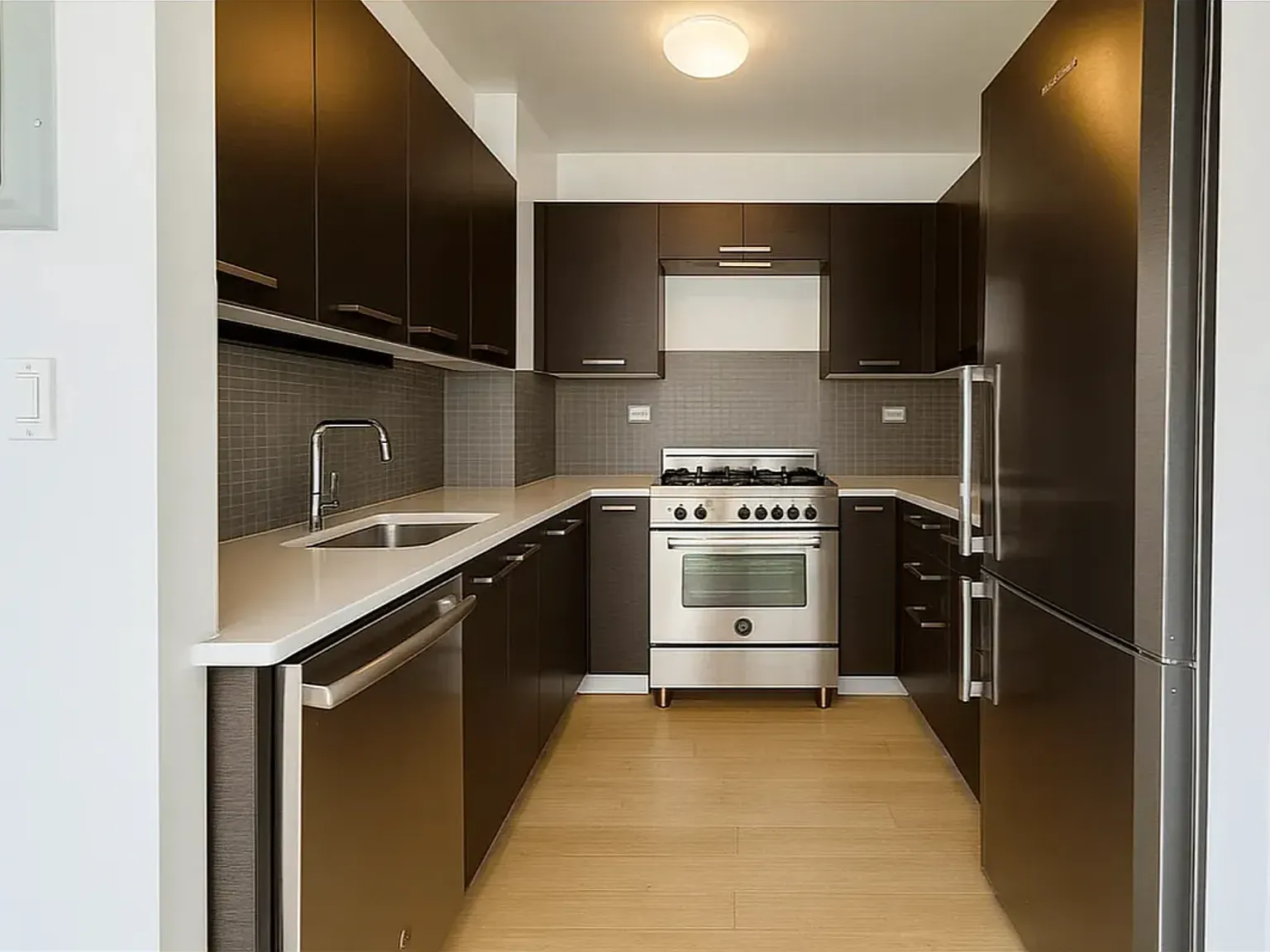 222 East 39th Street — Photo 3
