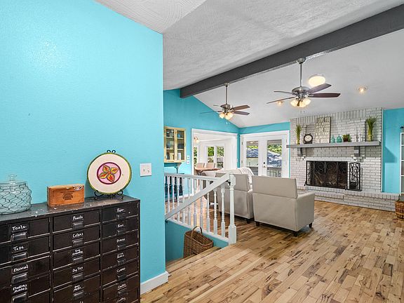 4th image of 4823 S Louise Road