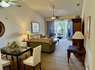 675 Luisa Ln #825, Naples, FL 34104