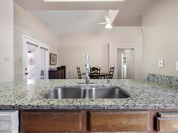 2nd image of 1003 Cypress Way