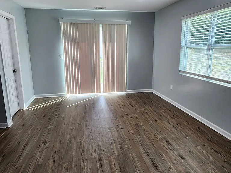 728 Bacon Rd — Photo 5