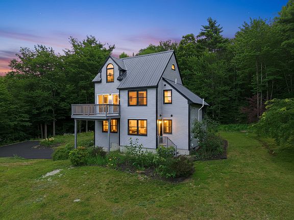 2nd image of 20 Alpine Meadows Road