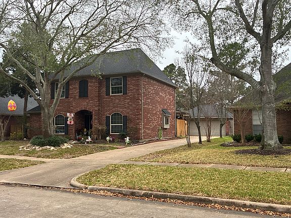 2nd image of 23123 Crossbend Dr