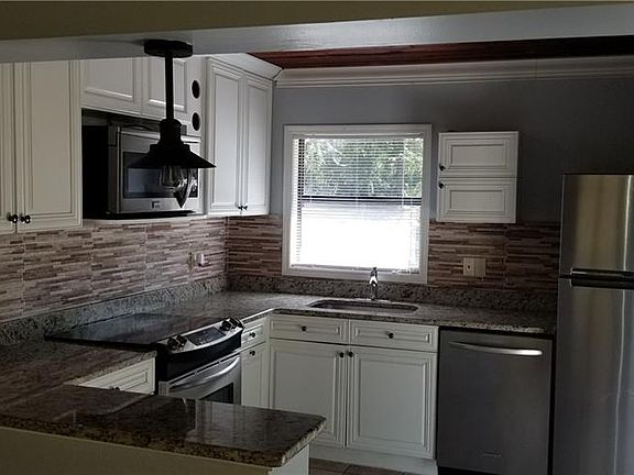 5th image of 5200 Lake Ave