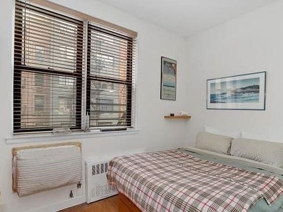 4th image of 512 E 82nd St #22