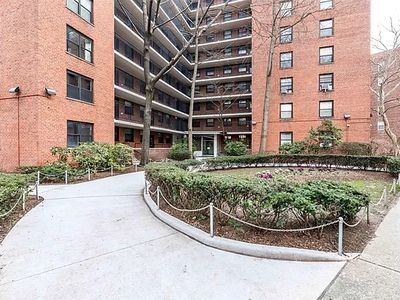 35-51 85th St #8N, Jackson Heights, NY, 11372