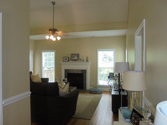 5th image of 129 Sugarloaf Cir #126