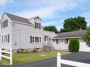30 2nd Ave, Waterford, NY