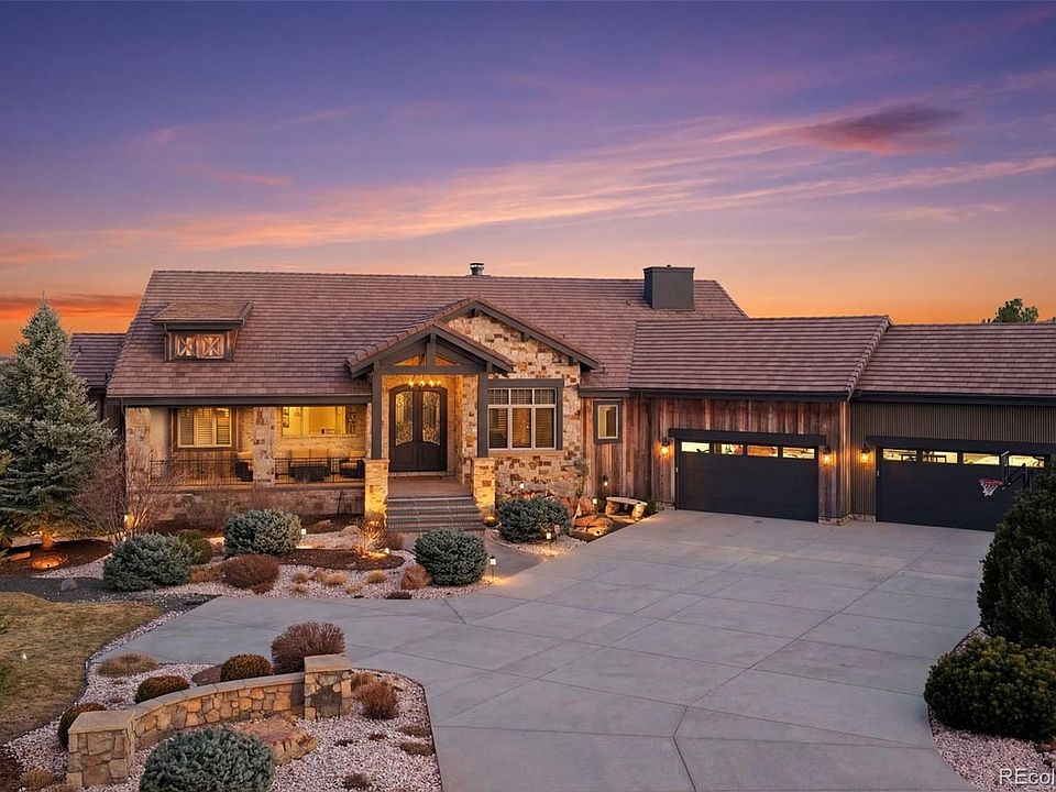 1st image of 843 Diamond Ridge Circle