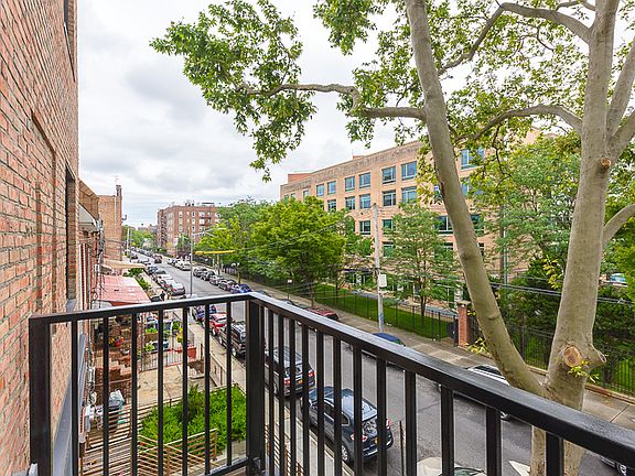 5th image of 591 Rutland Rd APT 3F