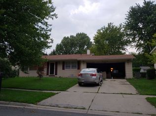 331 S Gale St, Elgin, IL 60123