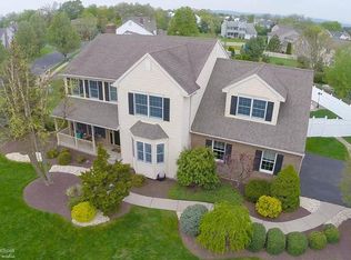 2700 Pond Dr, Easton, PA 18040