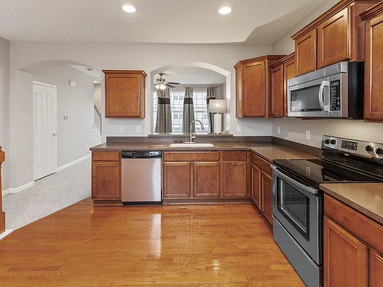 12780 Tamworth Dr — Photo 15