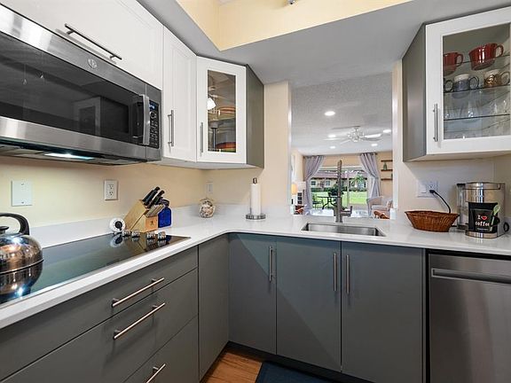 3rd image of 1701 PINEHURST ROAD #29E