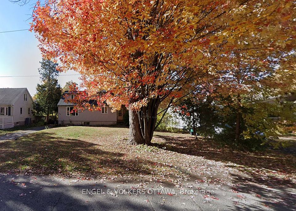 1st image of 72 Scrivens St