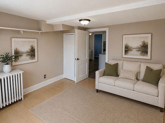 4th image of 220 Gordon St #35