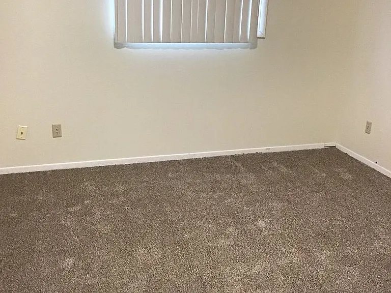 Beverly Ann Apartments — Photo 45