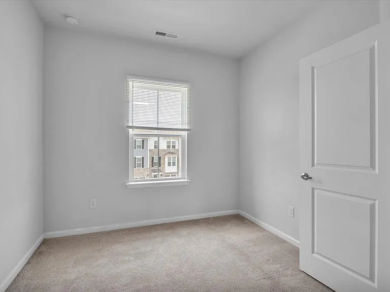7 Hamilton Ct — Photo 11