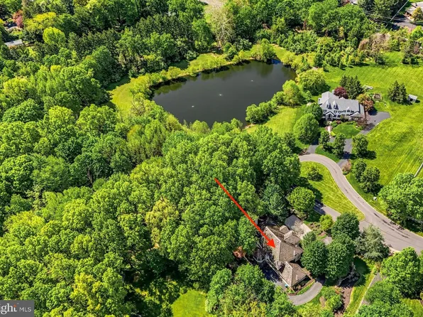 7 Mercer Gate Dr, Doylestown, PA 18901