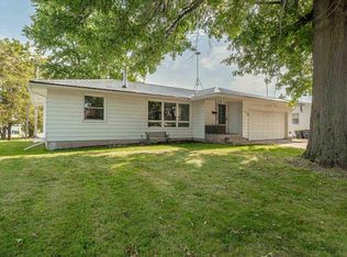 1616 29th Ave, Monroe, WI 53566