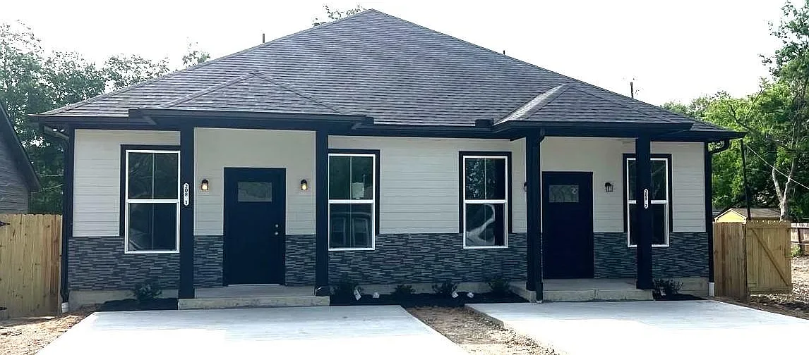 3 bed, 2.0 bath, 1000 sqft, $1,850 — Photo 1