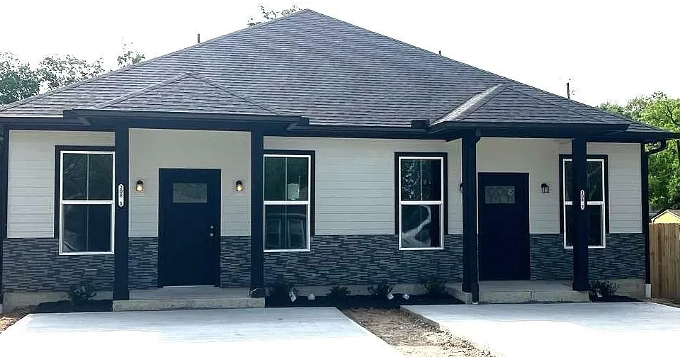 208 Indiana St #2