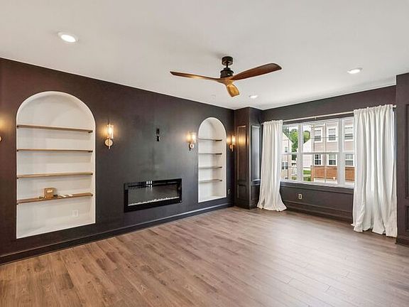 2nd image of 23853 Myrtle Glen Way