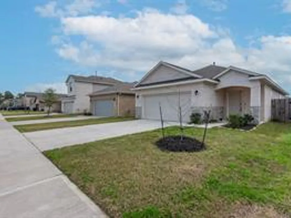 24803 Russet Bluff Trl