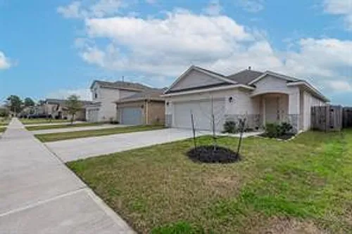 24803 Russet Bluff Trl Photo 1
