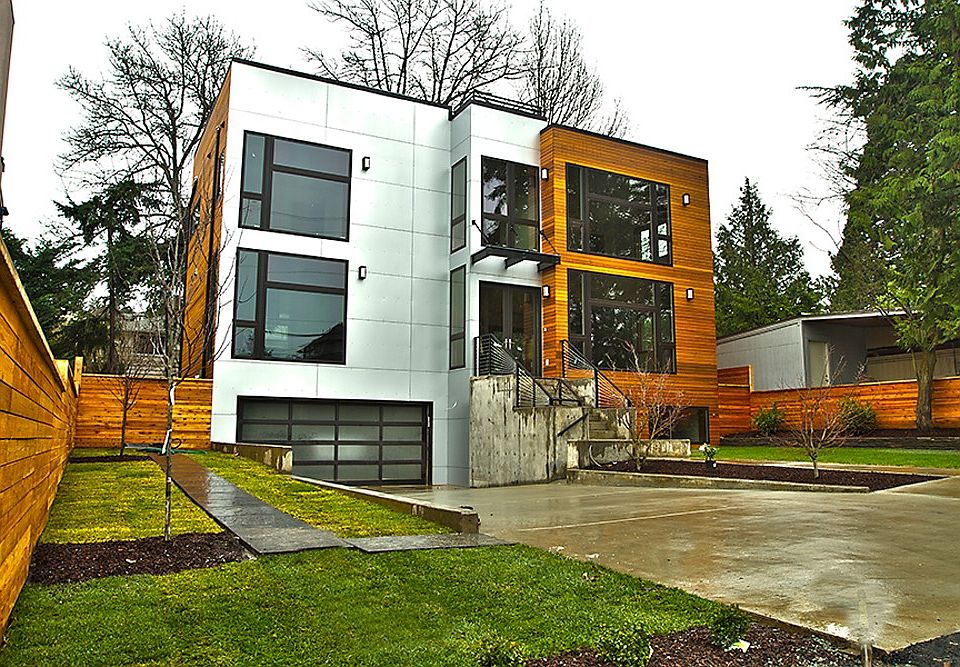 1st image of 2452 63rd Ave SE