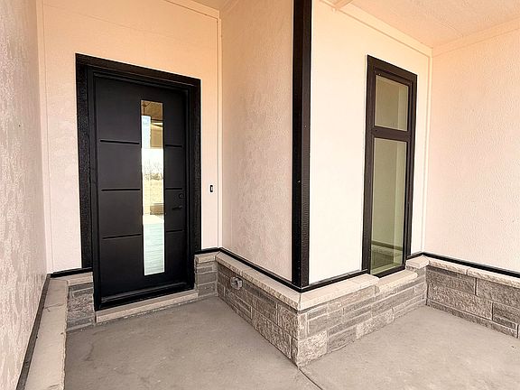 4th image of 14131 E Wassall St