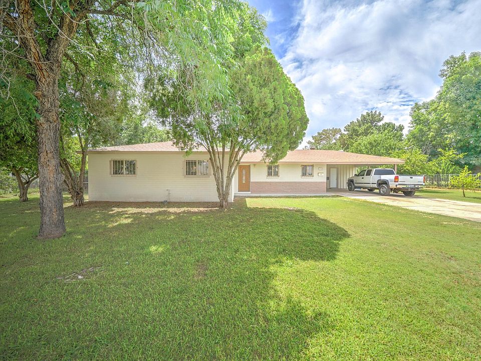 3120 N 46th Dr-1