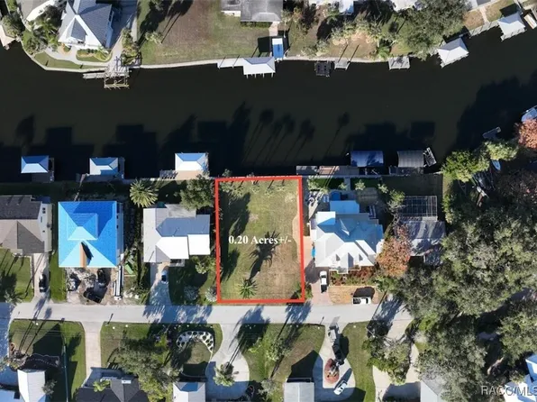 11905 W Bayshore Dr, Crystal River, FL 34429