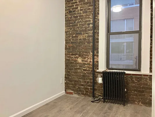 Rented by Matthew Gros-Werter, LREB  | media 17