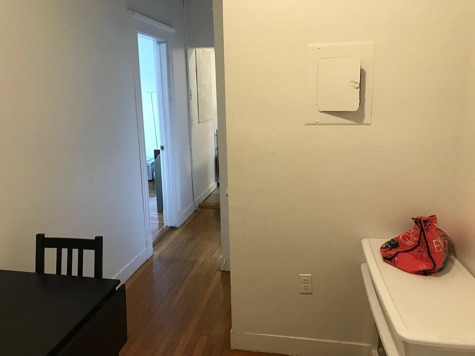2 bed, 600 sqft, $3,100 — Photo 2
