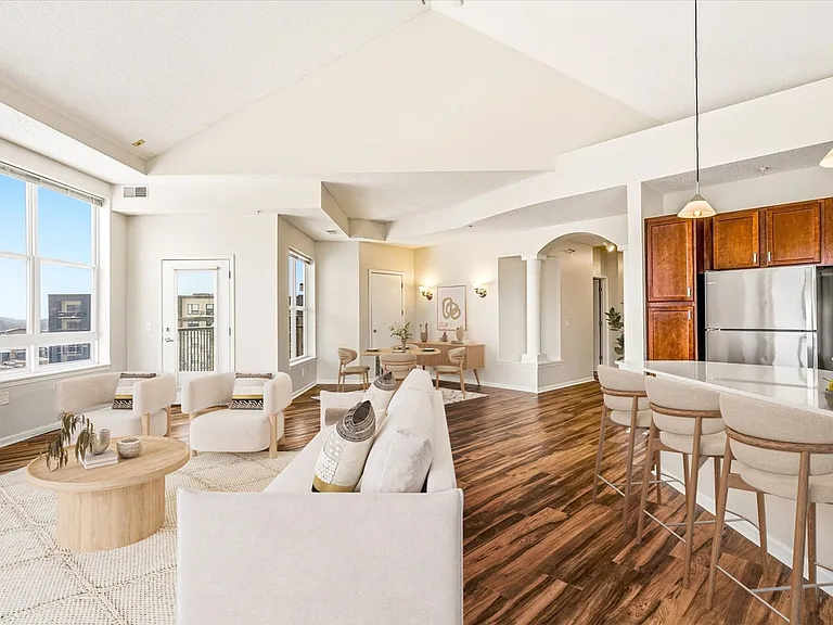 The Landings at Silver Lake Village — Photo 6