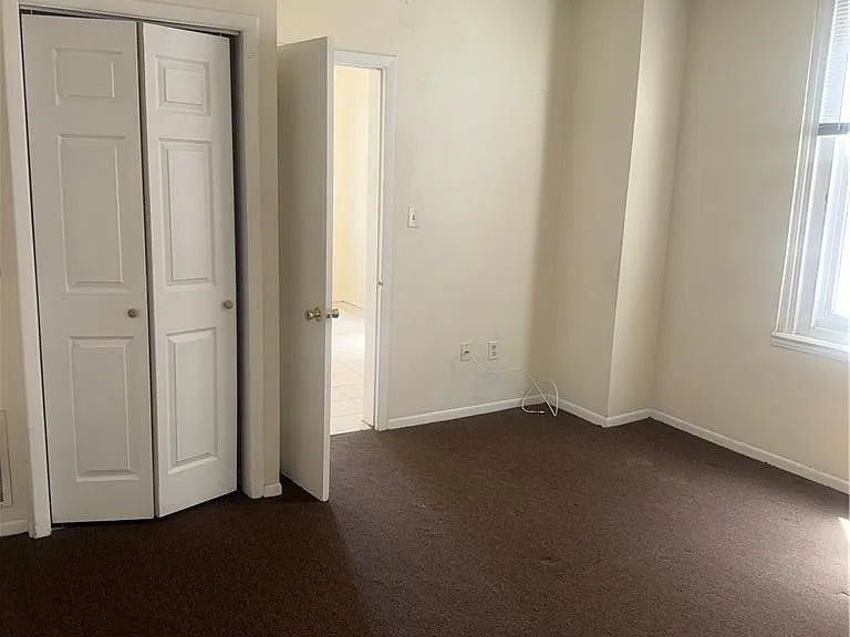 717 Center St #2F — Photo 7